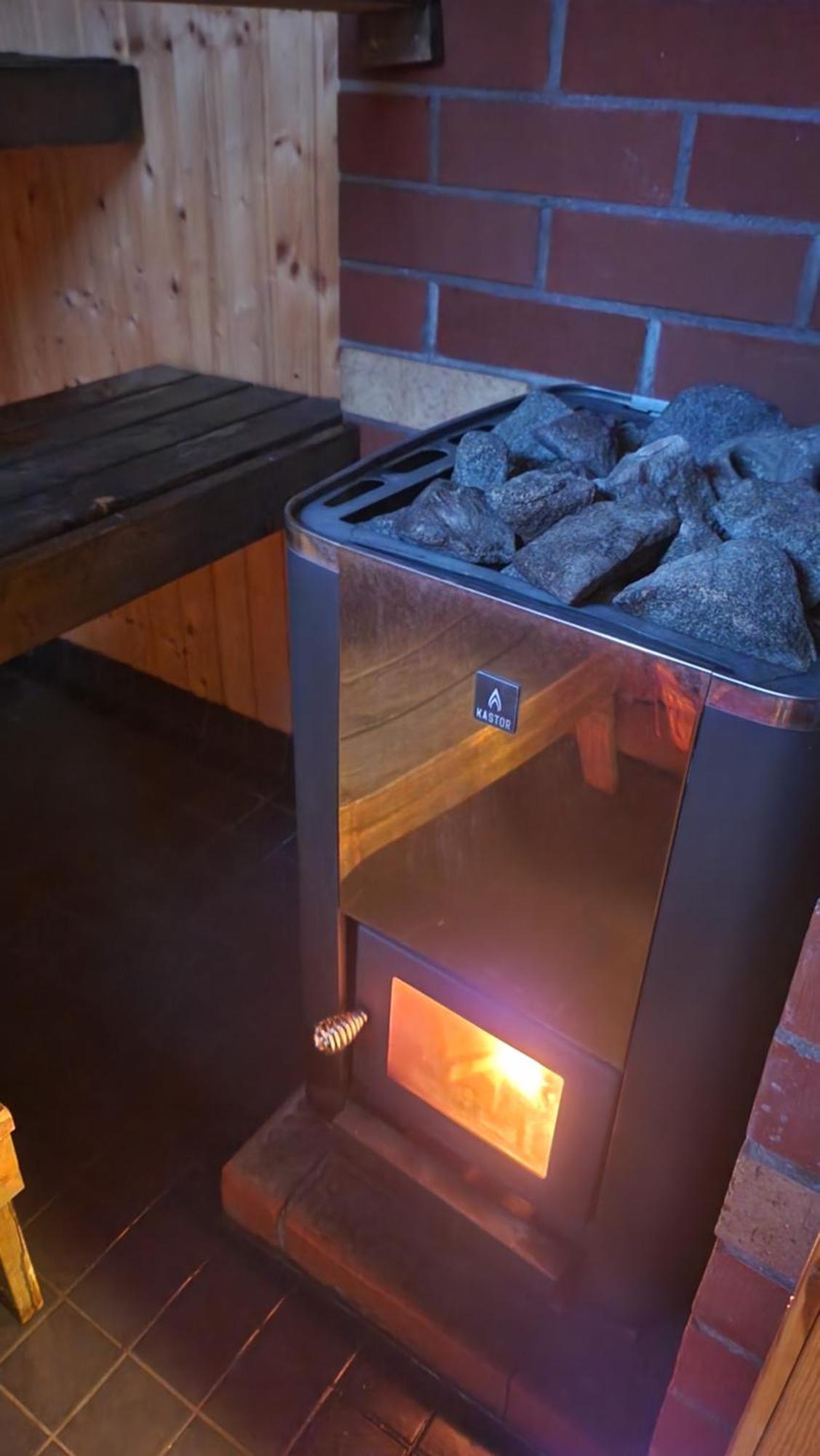 Guesthouse With Sauna 라티 외부 사진